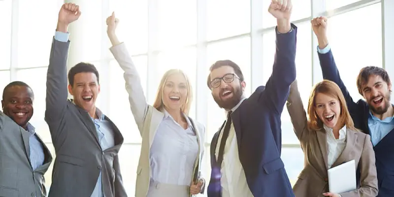 نقش مدیر فروش در ایجاد انگیزه و روحیه تیم فروش