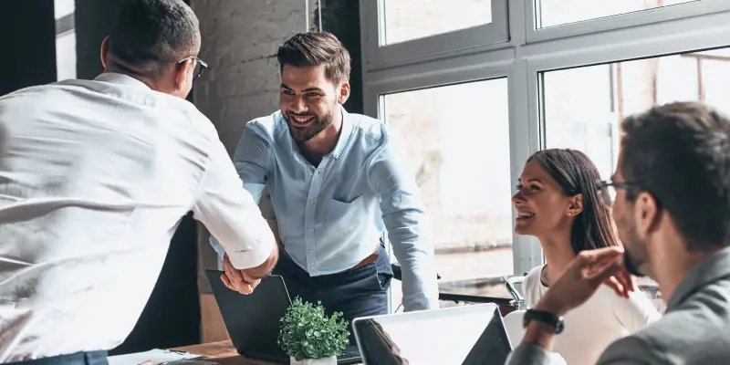 چگونه با فنون مذاکره اعتماد طرف مقابل را جلب کنیم 